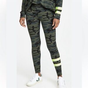 SUNDRY Striped Green Camo Yoga Pants w/ Lime Green Stripe 2